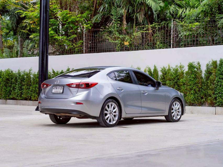 Mazda 3 2.0 S ปี 2015 มีประกันเครื่องเกียร์แถมให้  5