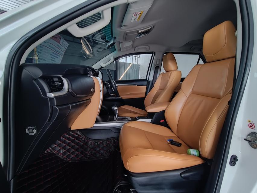 รถยนต์มือสองสภาพพร้อมใช้งาน 8