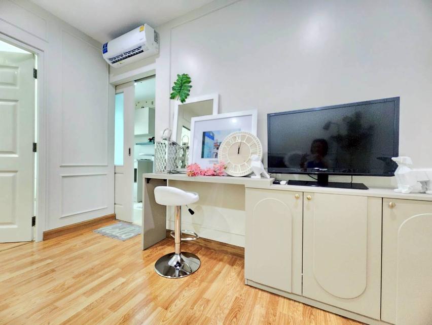 คอนโดแต่งใหม่ สไตล์สวย ใกล้ BTS วงเวียนใหญ่ พร้อมอยู่ เฟอร์ครบ เครื่องใช้ไฟฟ้าครบ แอร์ 2 ตัว ฟรีค่าโอน 20