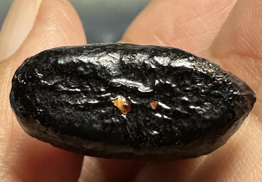 พระปิดตาเนื้อผงคลุกรัก เก่า(ได้มาสภาพเดิมคามภาพ) รูปที่ 8