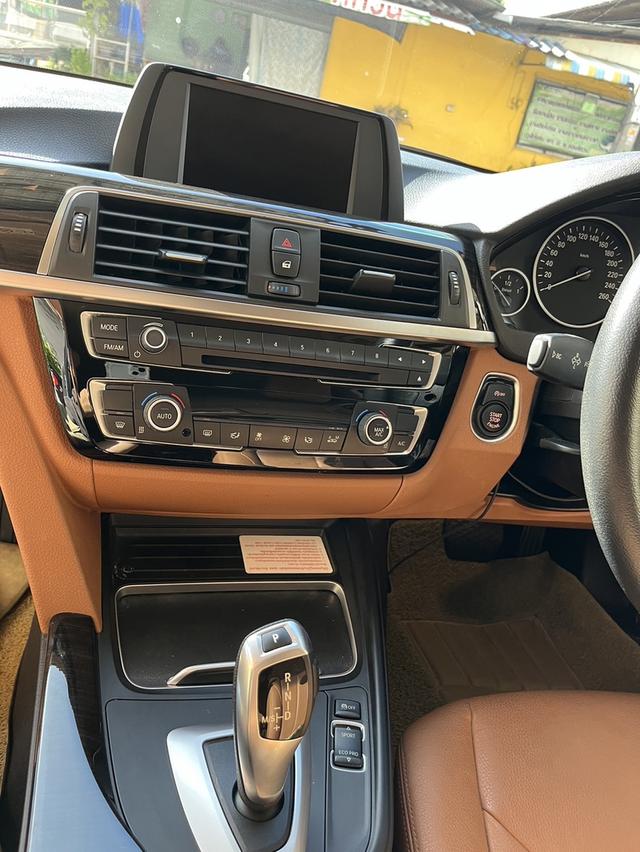 BMW 320D 2016  6