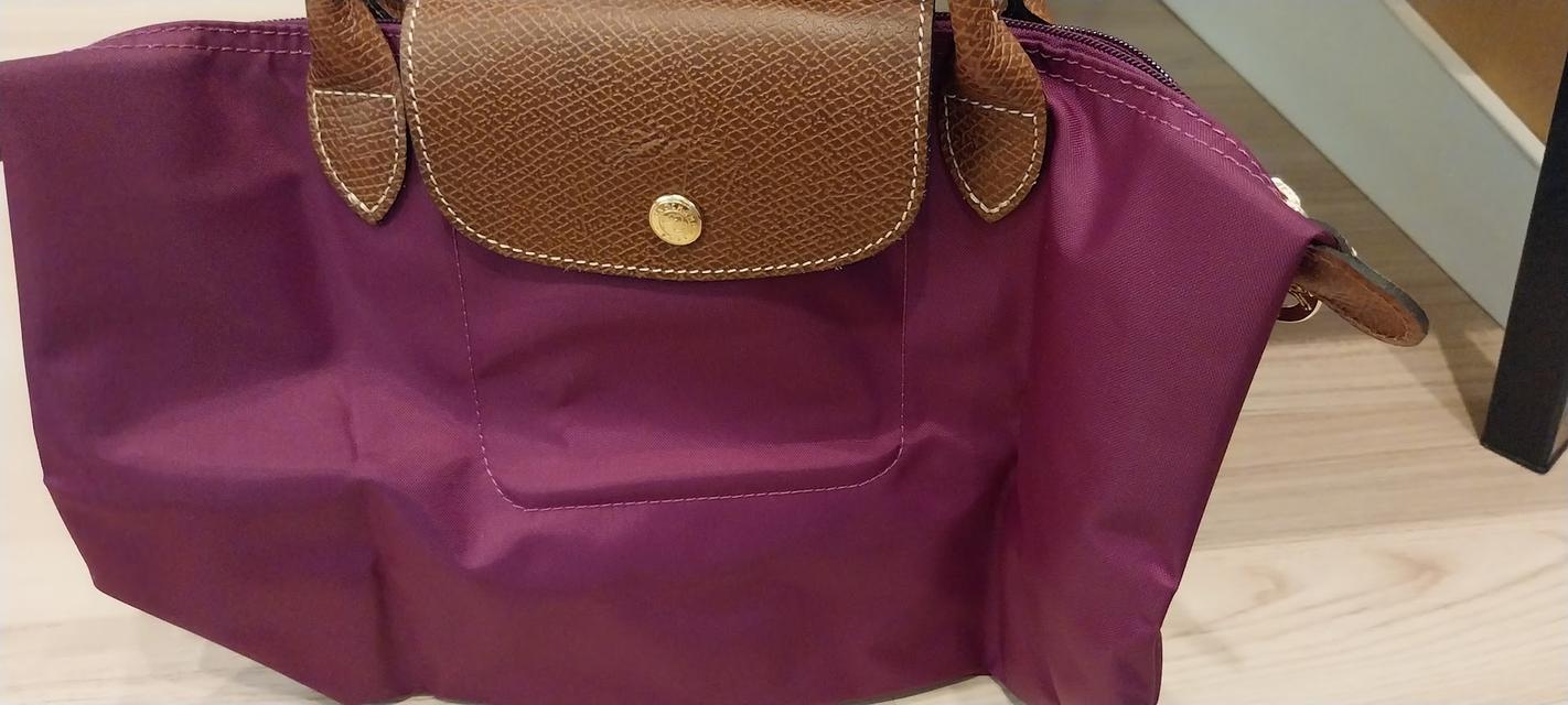 กระเป๋า Longchamp มือหนึ่ง
