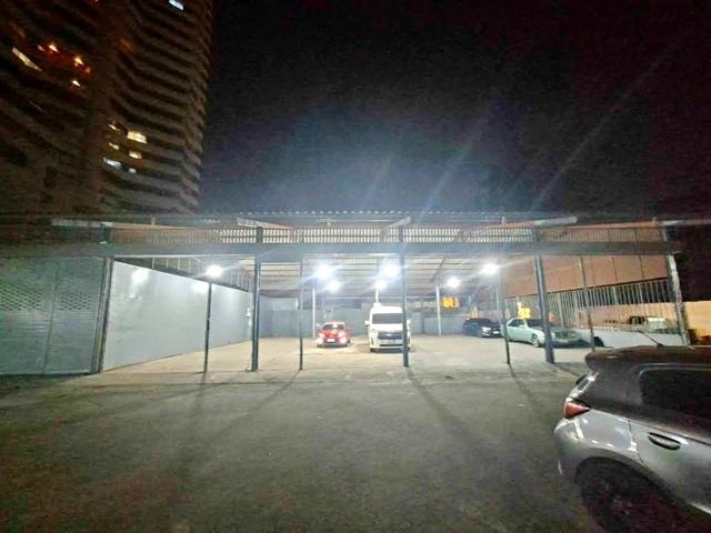 วิวแม่น้ำเจ้าพระยา ถ.พระราม 3 ให้เช่าโกดัง 300 ตร.ม.1 ห้องน้ำ .ท่าเรือเชิงสะพานภูมิพล รร.เจ้าพระยาวิทยาคม 1.2 กม 7