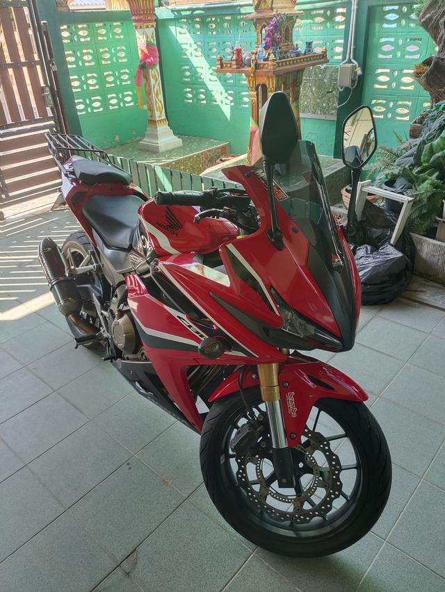 ขายhonda CBR 500r ปี 2017 เลขไมค์ 32000  พ.ร.บ หมดปี70 ภาษีหมดปี 69  กุญแจมี 2 ดอก