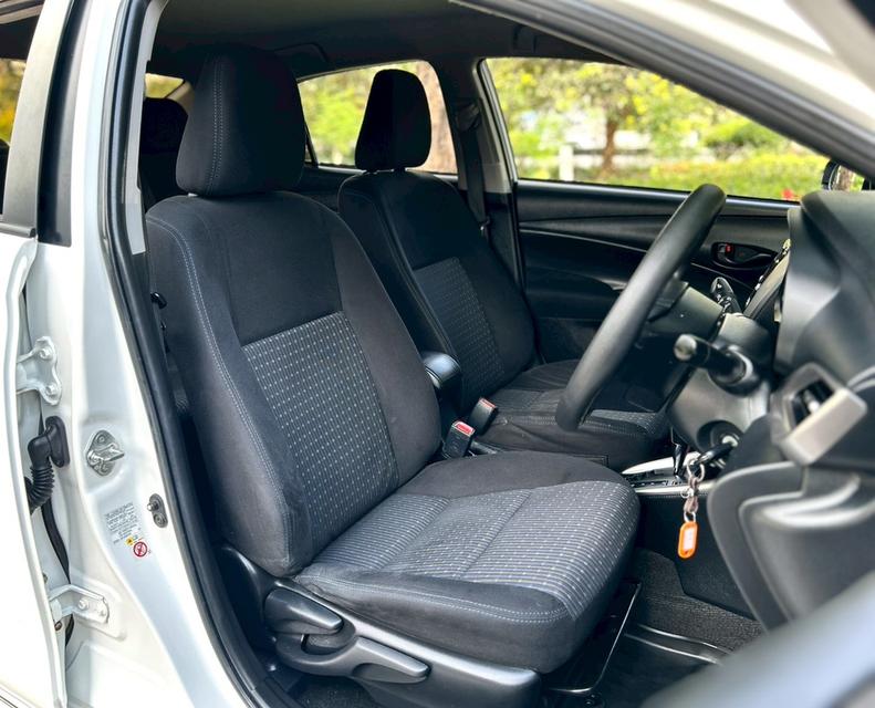 Toyota Yaris Aitv 1.2E ปี17 14