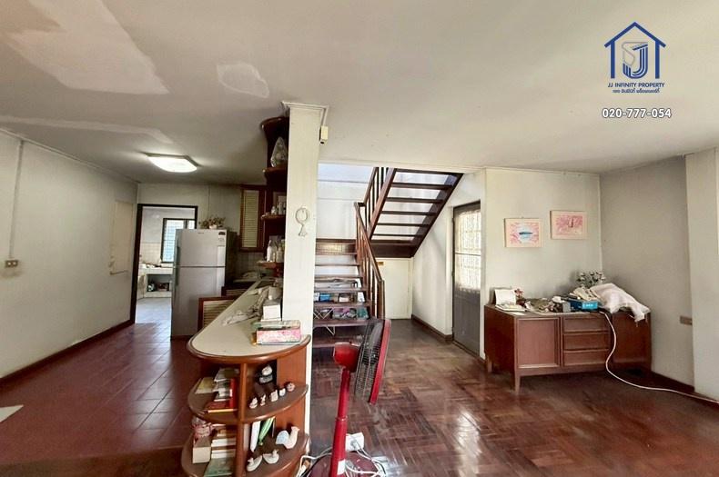 ขายบ้านเดี่ยว 2 ชั้น 122 ตารางวา ซอยนวมินทร์ 42 ใกล้รถไฟฟ้า-ทางด่วนรามอินทรา 10