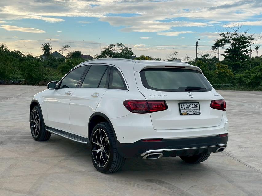 Mercedes Benz GLC300e AMG Dynamic 4MATIC Facelift ปี2022  7