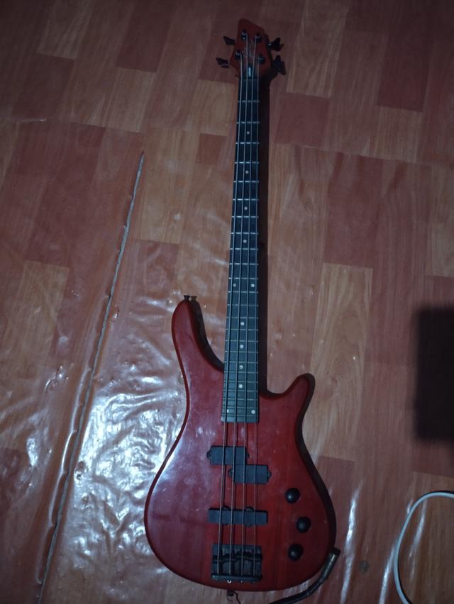 เบส  4สาย ยี่ห้อclevan