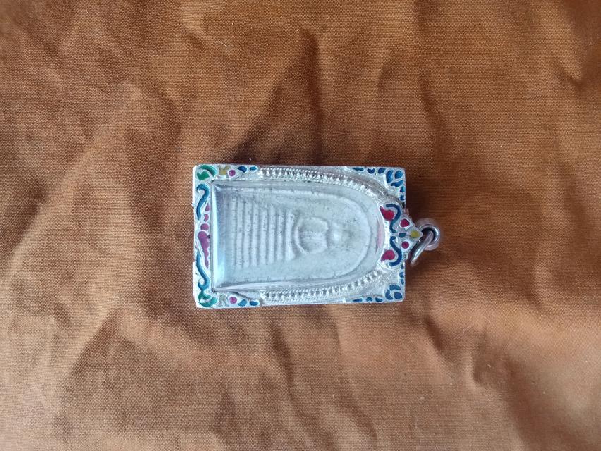 พระสมเด็จ ของพ่อเก็บไว้นานแล้วไม่รู้รุ่น วัด