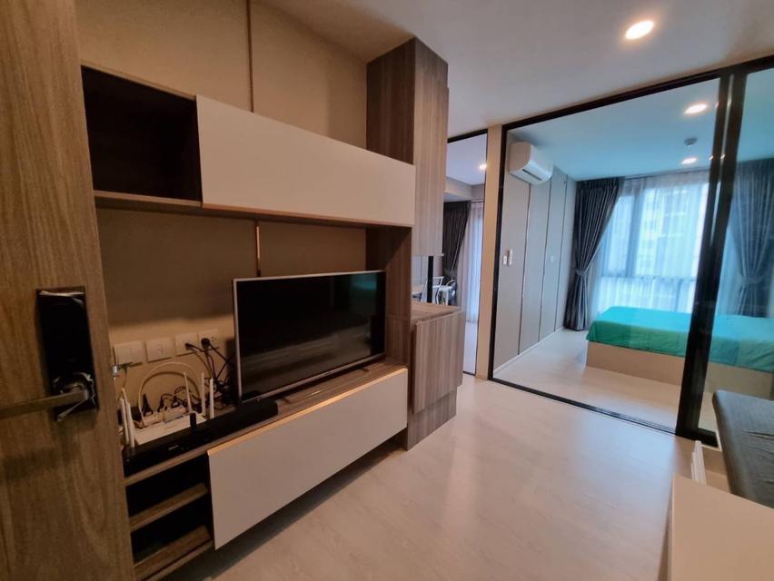 ให้เช่า Knightsbridge Paholyothin Interchange, 35 ตร.ม.,ชั้น 11 FULLY FURNISHED วิวสระ 4