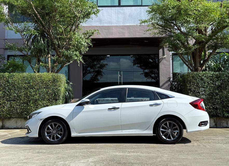2020 HONDA CIVIC FC 1.8 EL MC รถมือเดียวออกป้ายแดง รถวิ่งน้อย เข้าศูนย์ทุกระยะ รถไม่มีอุบัติเหตุครับ
