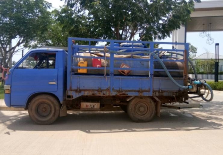 รถบรรทุกน้ำ 4 ล้อใหญ่ Isuzu สภาพพร้อมใช้งานทันที 4