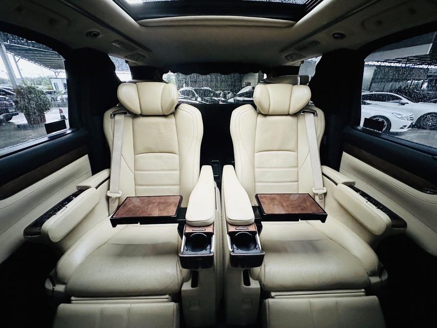 TOYOTA ALPHARD 3.5 Executive Lounge 6