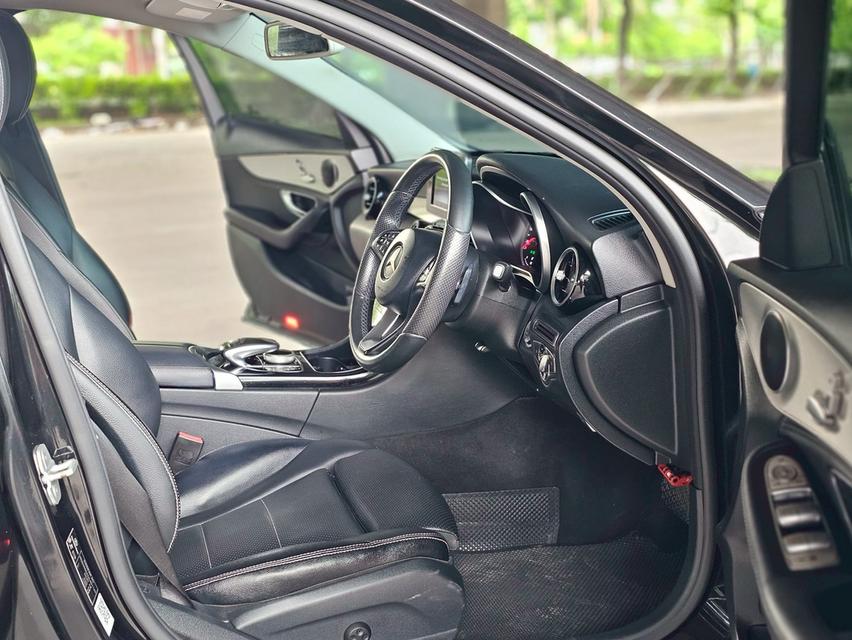 Benz C200 W205 Year 2015 8