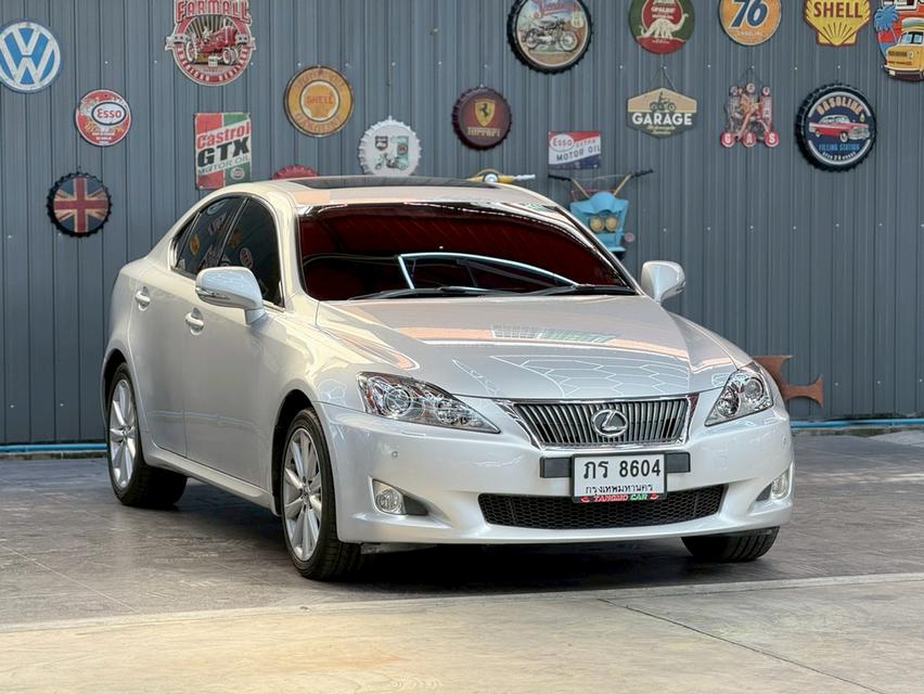Lexus IS250 2.5 ปี 2010รถบ้านแท้  ออพชั่นแน่น สภาพพร้อมใช้งาน รูปที่ 2