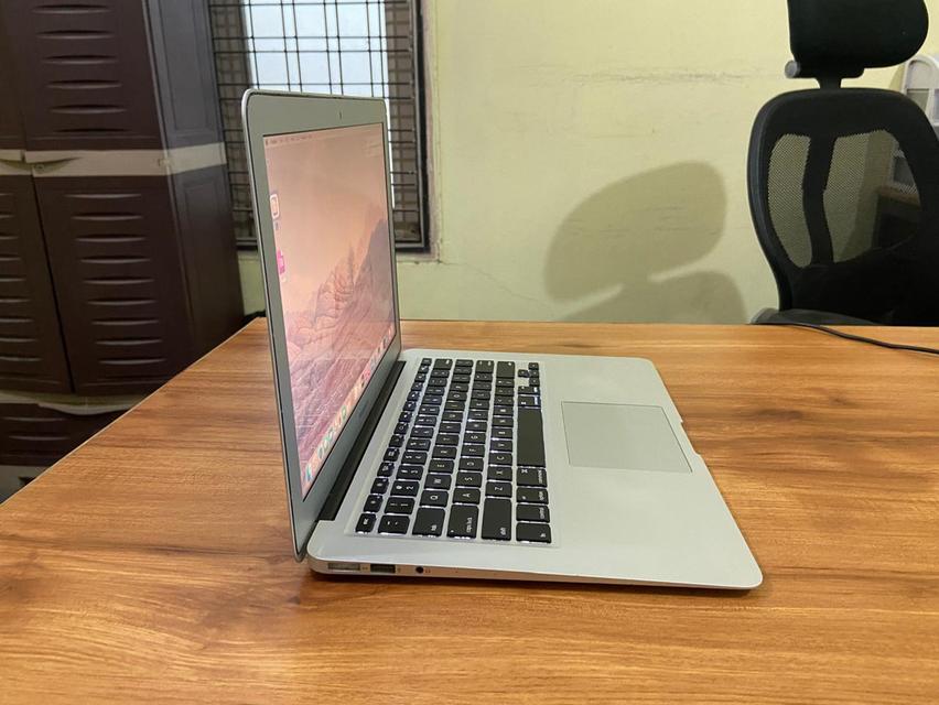 Apple MacBook Pro (Retina 15-inch Mid 2015) 5