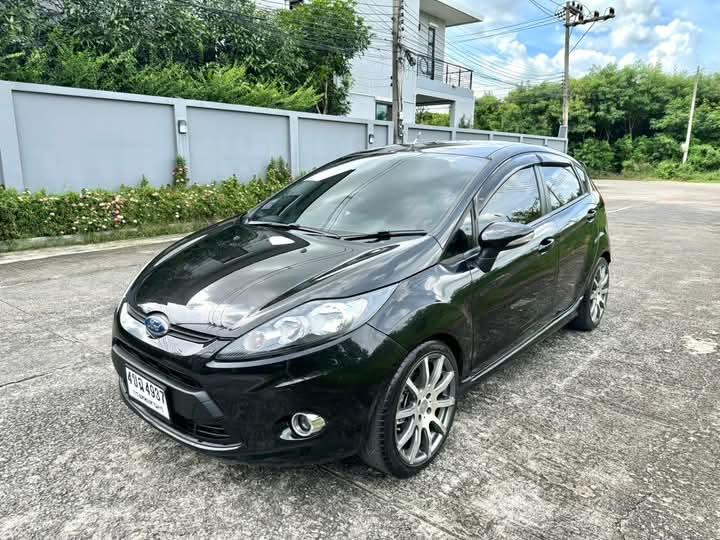 Ford Fiesta ปล่อยขายด่วน