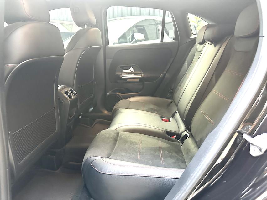 MERCEDES BENZ GLA200 AMG Dynamic ปี2021/2023 14