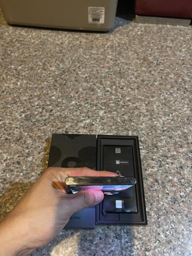ขายSamsungS22Ultra5GสีPhontom Black128กิ๊กสูนTrueยกกล่องอีมี่ตรงสวยๆใช้งานดีทุกๆฟังชั่นถูกมากกก