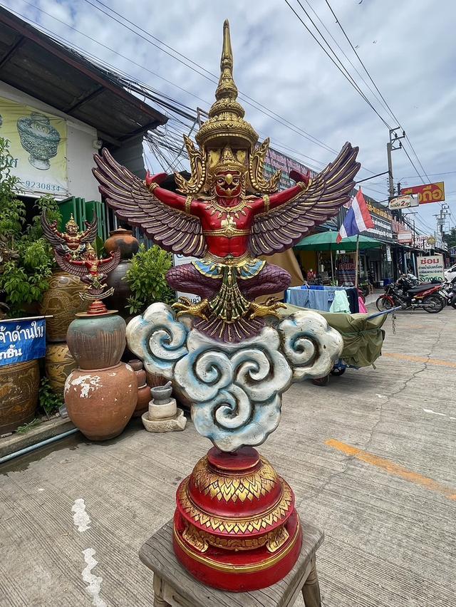 พญาครุฑตั้งโต๊ะบูชา ขนาดกว้างสูง70x130cm รูปหล่อพญาครุฑ