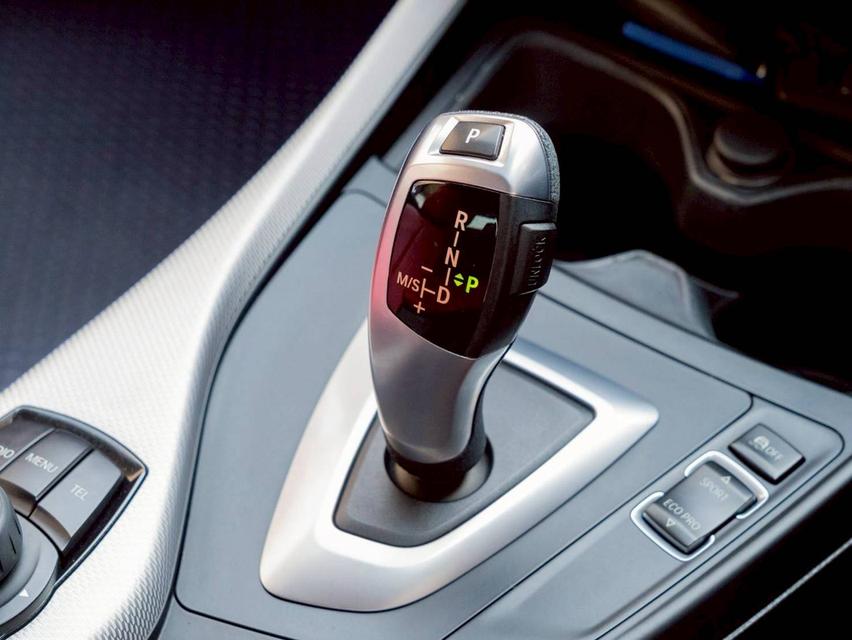BMW 118i M sport 2016 จด 2017 รูปที่ 18