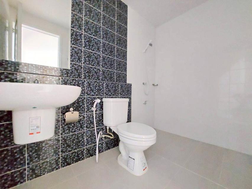 ขายทาวน์โฮม 22 ตร.ว. โมเดิร์น เดอะโมดิช ราชพฤกษ์-กาญจนาภิเษก ถูกมาก (ต่ำกว่าทุน) ต่อเติม แอร์-เฟอร์ฯ ครบพร้อมอยู่ 17