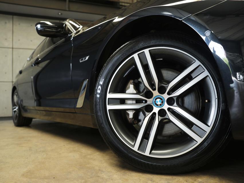 2022 BMW 530e 2.0 G30 (ปี 17-22) Elite Sedan AT รูปที่ 5