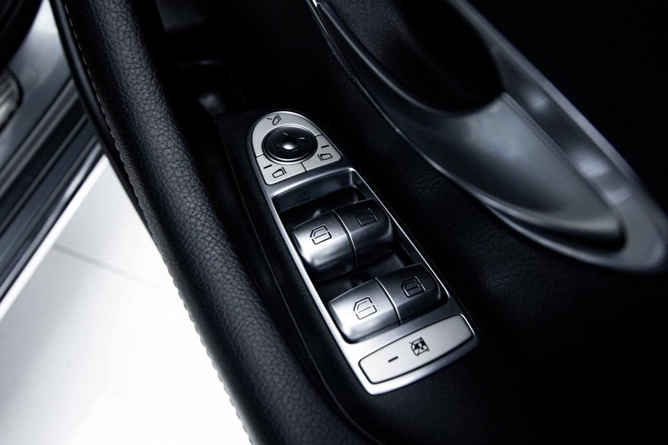 รหัสรถ 1C558 BENZ  9