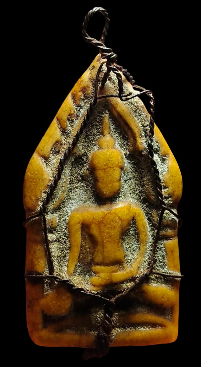ขุนแผนหลังกุมารเนื้อผงน้ำมันถักรุ่นเก่า