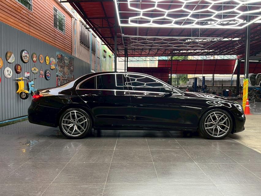 Mercedes-benz E220D w213 2.0 AMG Sport ปี2022