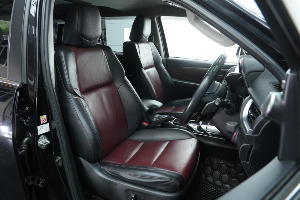 2018 TOYOTA FORTUNER 2.8 TRD SPORTIVO 4WD SUV สีดำ เลขไมล์ 189855 กม. 16