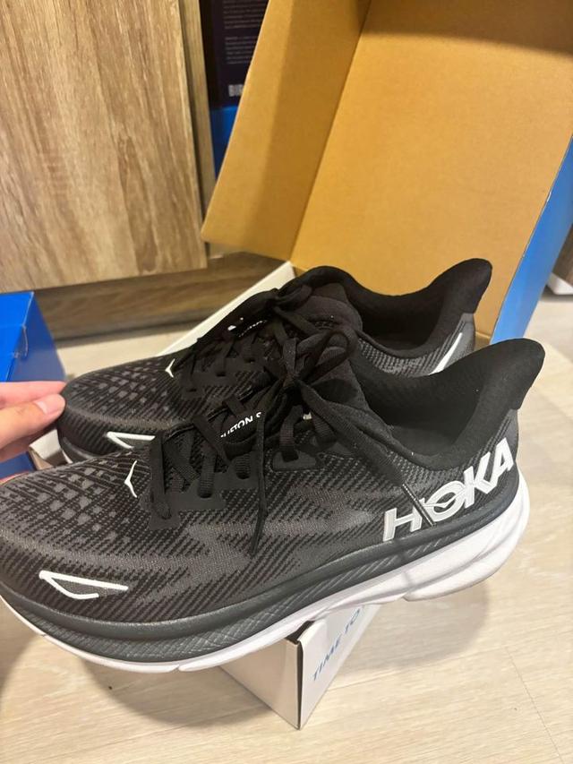 ปล่อยรองเท้าวิ่ง รองเท้า Hoka 3