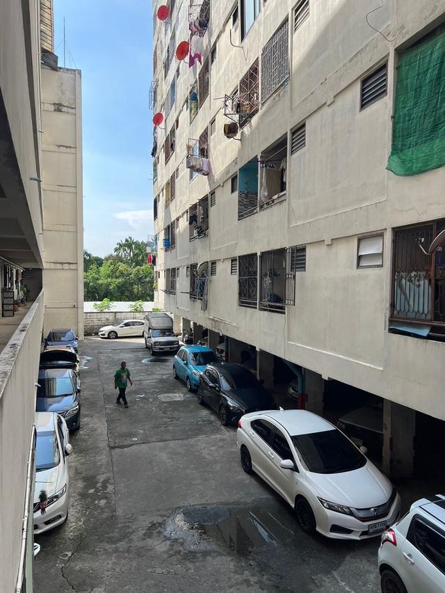 ขายคอนโด ซอยลาดพร้าว 64 ถนนลาดพร้าว โครงการเพิ่มสุขเรสซิเดนซ์ 2 (Permsuk Residence 2) ชั้น 2 ตึก 2 พื้นที่ใช้สอยขนาด 32 ตารางเมตร 1 ห้องนอน 1 ห้องน้ำ 5