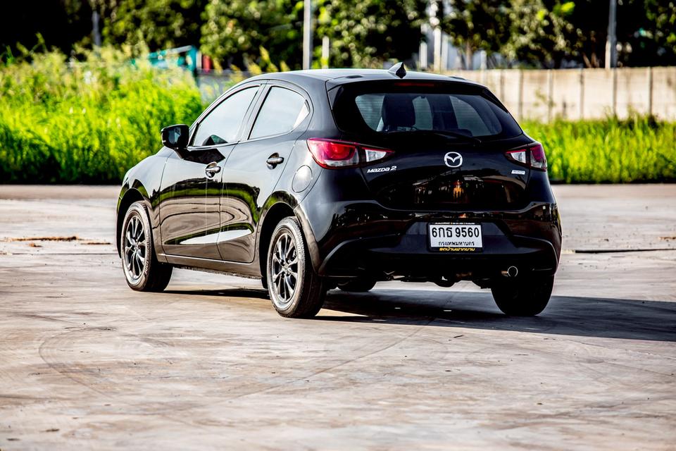 Mazda2 1.3 HighConnect Sport ปี 2017 สีดำ 8