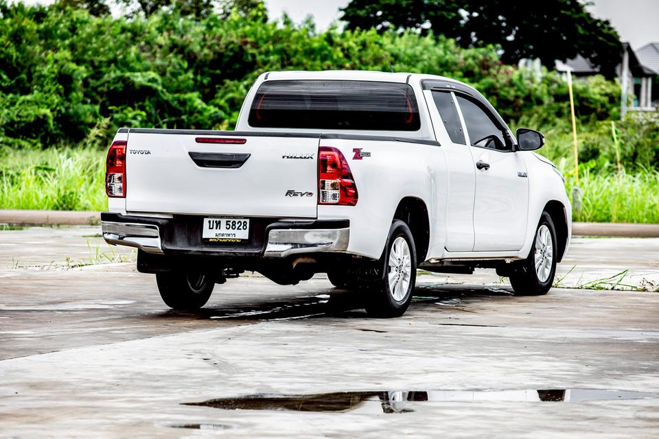 TOYOTA HILUX REVO 2.4 Z EDITION SMART CAB ปี 2022 สีขาว  6
