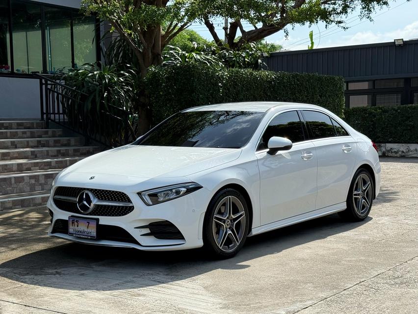  2023  BENZ A200 AMG DYNAMIC รถสภาพป้ายแดง วิ่งน้อยเพียง 24,000 กม รถเข้าศูนย์ทุกระยะ ไม่เคยมีอุบัติเหตุครับ 7