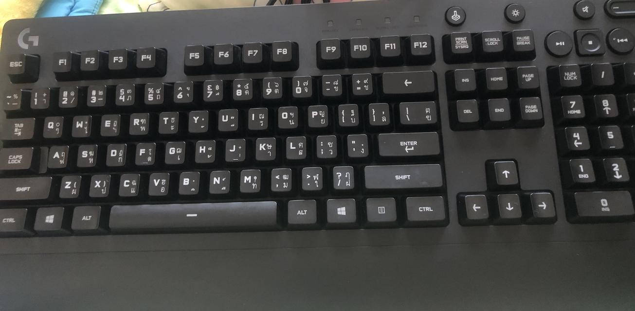 KEYBOARD LOGITECH G213  2