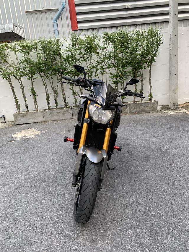 Fz-09 ปี 2014 จด 15