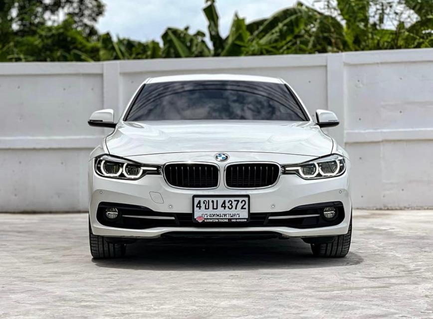 ปี 2018 BMW SERIES 3, 330e Sport LinePlug-in Hybrid รถวิ่งน้อย75,275km. มีประวัติเข้าเช็คระยะศูนย์ (LCI)