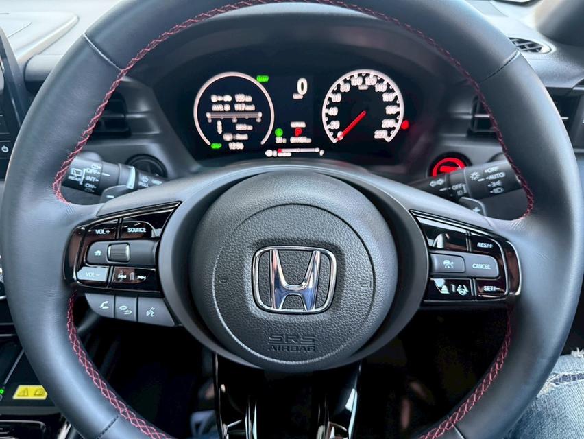 HONDA HRV 1.5RS e-HEV 2025 สีดำ MINOR CHANGE เครื่องเบนซิน e-HEV 8
