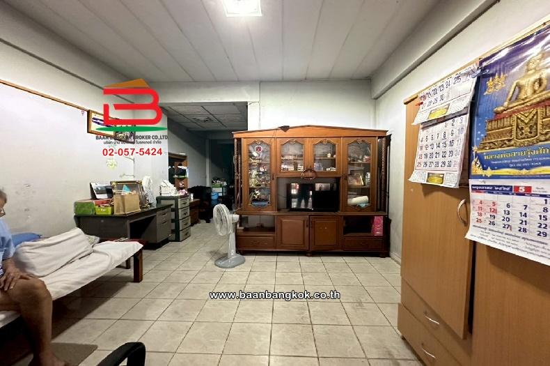 ทาวน์เฮาส์ หมู่บ้าน ทองสถิตย์วิลล่า 6 เนื้อที่ 23.8 ตร.ว ซอยสายไหม 78 แขวงสายไหม เขตบางเขน กรุงเทพมหานคร 5