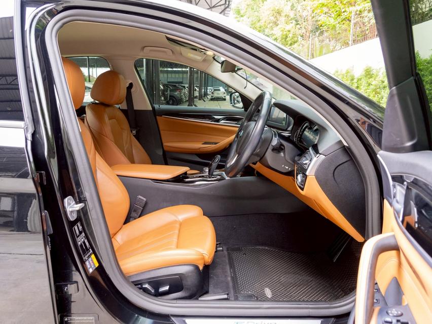 BMW 530e ELITE Plug-in Hybrid ปี 2019 รูปที่ 10