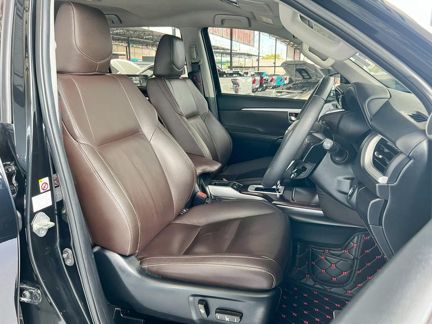 TOYOTA FORTUNER 2.4 V 2WD ปี 2016 6