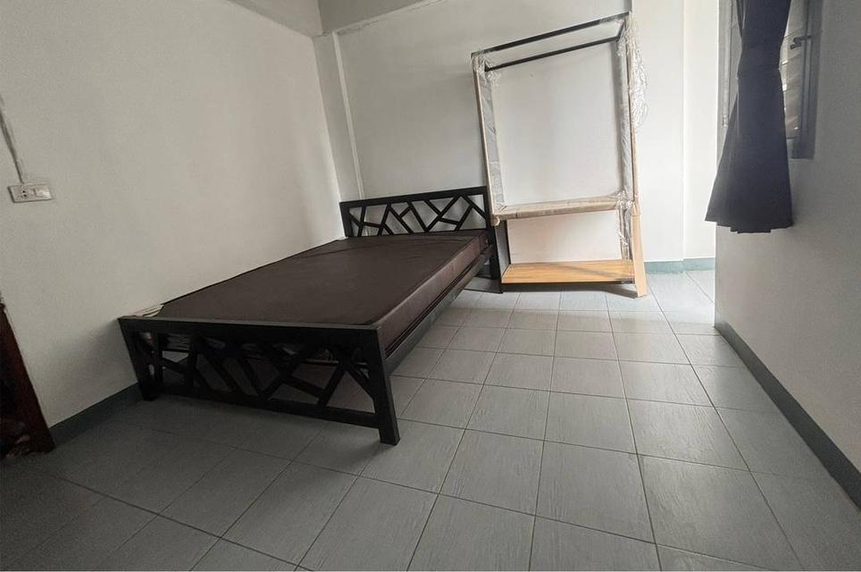 อพาร์ทเม้น 8