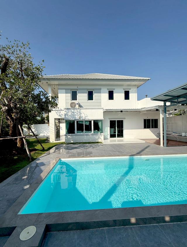 ขายบ้านหรู เสนาเเกรนด์โฮม รังสิต - ติวานนท์ (หลักหก) มีสระน้ำ 1