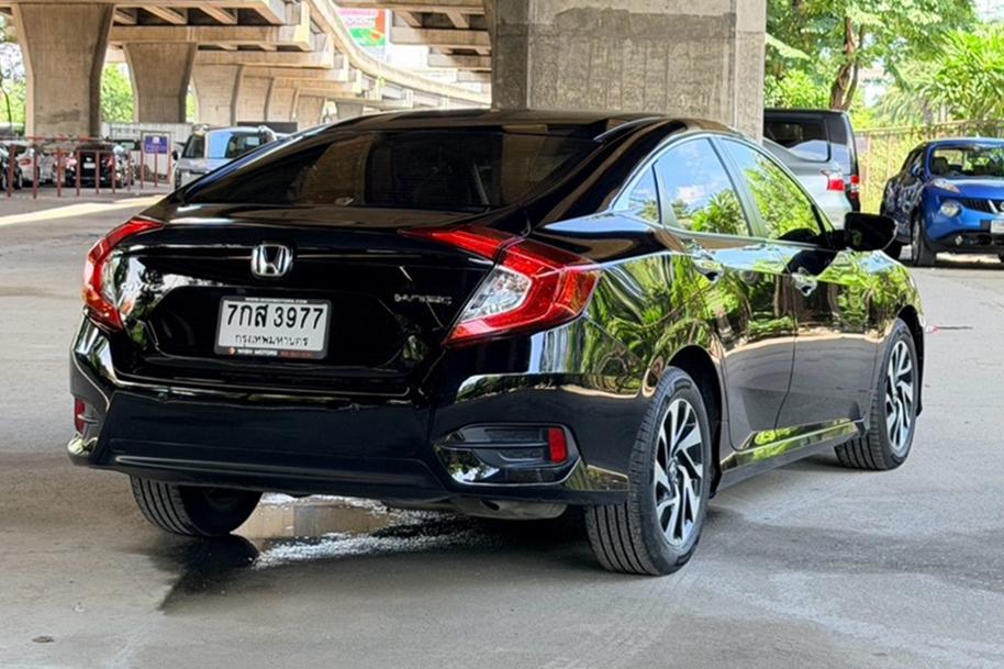 2018 Honda CIVIC 1.8 EL AT รถสวย 4ประตู ออปชั่นครบ รูปที่ 5
