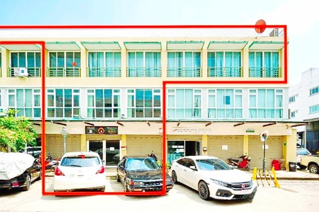 ตลาดไอยรา 600ม. โชว์รูม อาคารให้เช่า มีลิฟต์ ชั้น1-3 ใกล้แม็คโคร คลองหลวง 400ม. 3 นอน 5 น้ำ ใกล้แม็คโคร อาคาร 4 ชั้น ตลา 1