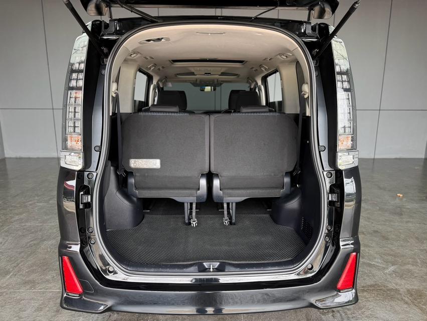 TOYOTA VOXY, 2.0 ZS  โฉม ปี14-ปัจจุบัน สีดำ ออโต้  เครื่องยนต์ 2.0 เบนซินล้วน ไม่เคยติดแก๊สมาก่อน รูปที่ 18