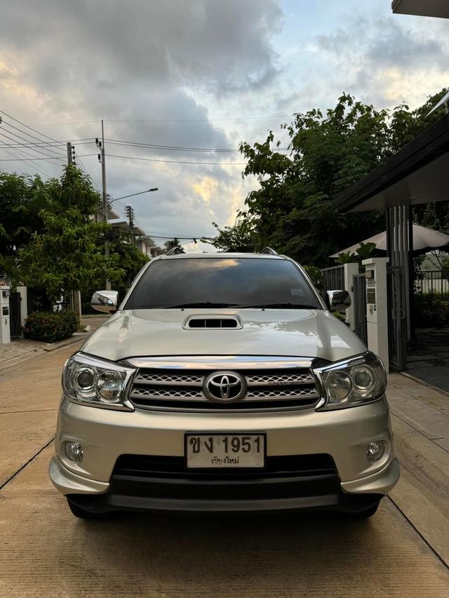 Toyota Fortuner ปี 2010 รุ่น Full - Time 4WD รถยนต์มือสอง 2