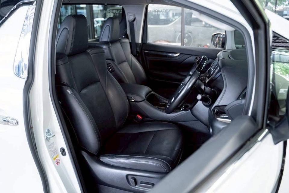 Toyota Vellfire 2.5 รถศูนย์โตโยต้า ตัวท็อป เบาะมิกกี้เม้า  ปี 2018 ไมล์ 64,xxx km กุญเเจครบ 2 ชุด 19